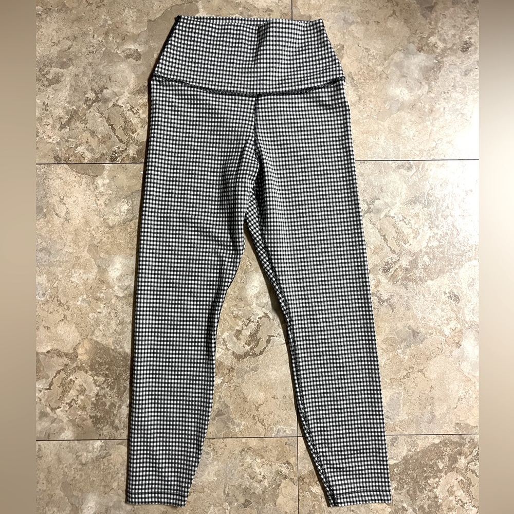 Nike crop capri dri fit leggings